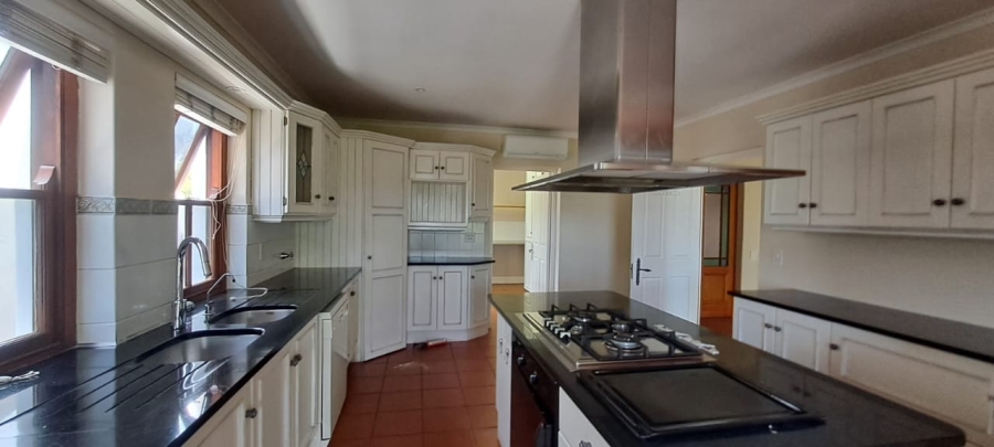 4 Bedroom Property for Sale in Onrus Western Cape